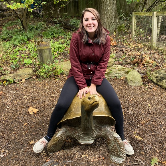 Meet your Posher, Stephanie - Picture 14 of 14